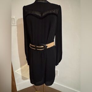 Ann Taylor black short long sleeve dress size small. Perfect conditions.